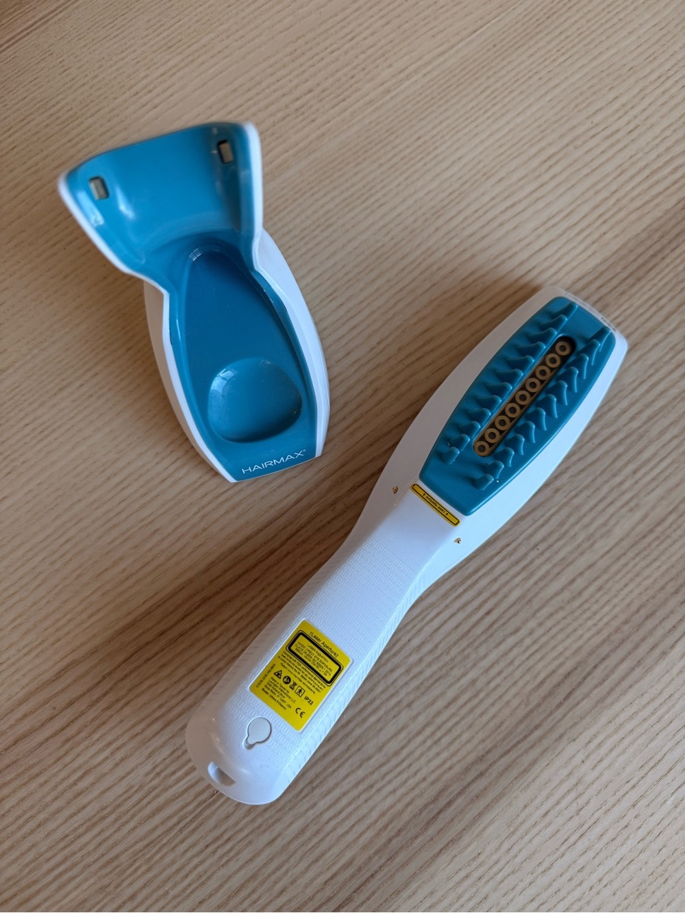 HairMax Ultima 9 Classic LaserComb Hair Growth Device FDA Cleared - Picture 2 of 5